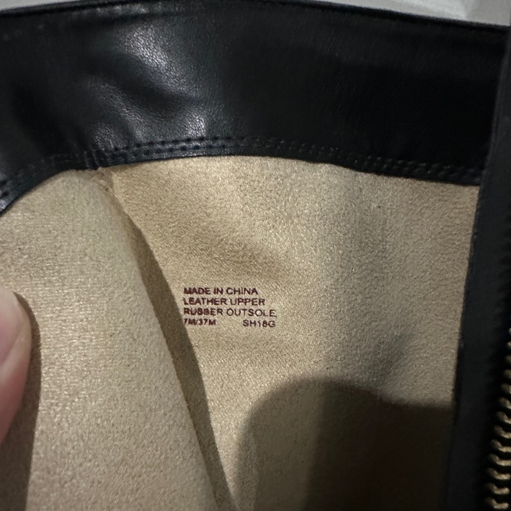 NWOT Michael Kors Black Leather Women's Boots Size 7 - Picture 5 of 5